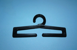 Kunststoffhaken mit Querbügel 70 mm lang - schwarz